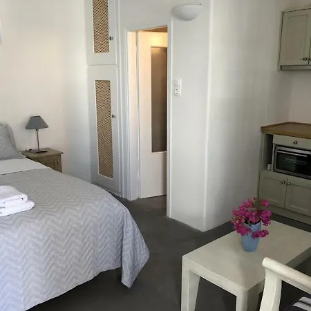 Гостевой дом Secret Garden House In Ия